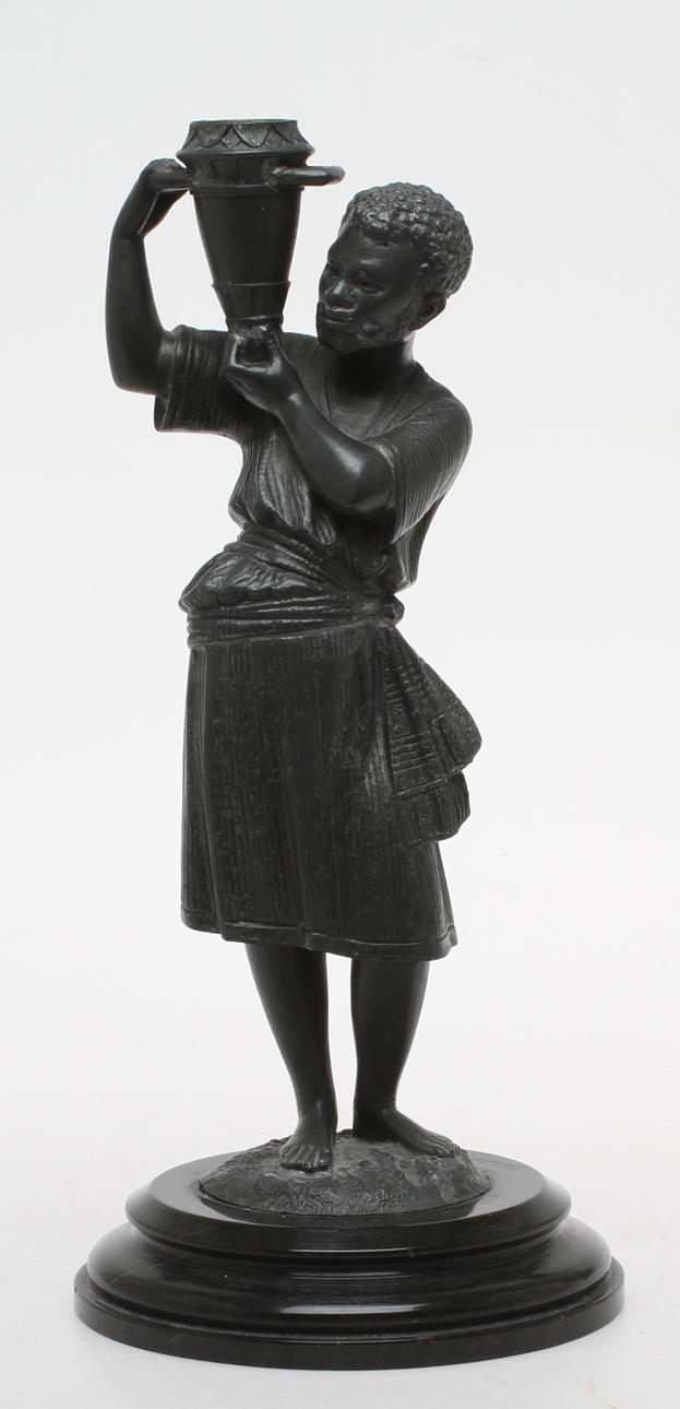 LJUSSTAKE, metall på stensockel, 1800-tal.