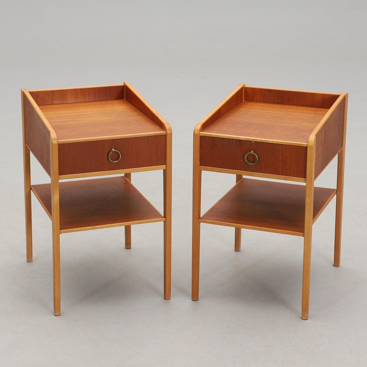 SÄNGBORD, ett par, 1950/60-tal.