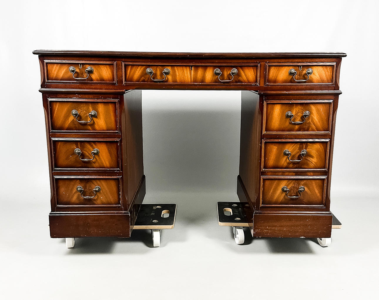 SKRIVBORD, engelsk-stil, 1900-tal.