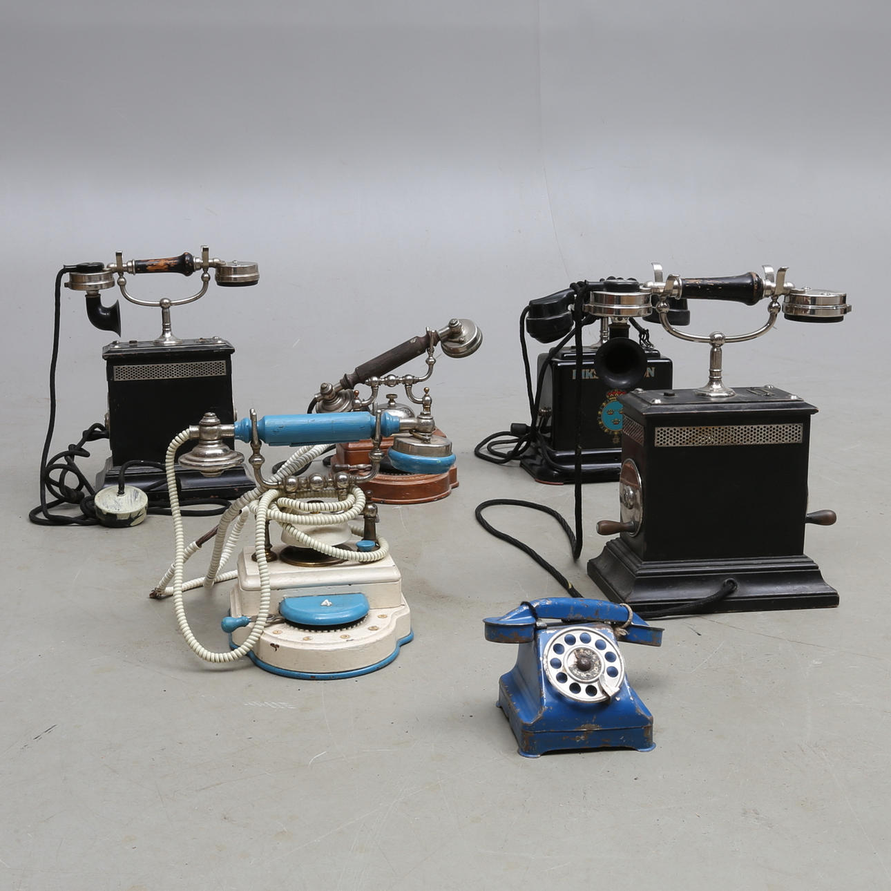 TEMA TELEFONI, 6 delar, 1900-talets första hälft.