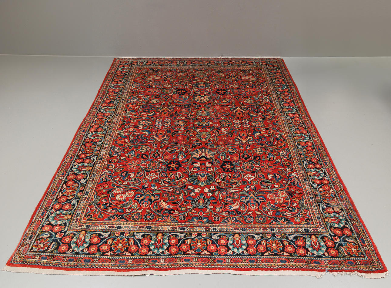 MATTA, Persien, 380x280 cm.