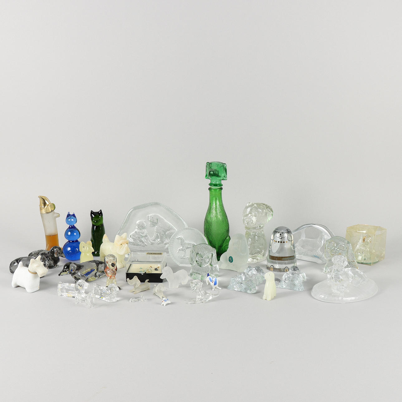 GLASFIGURINER hundar.