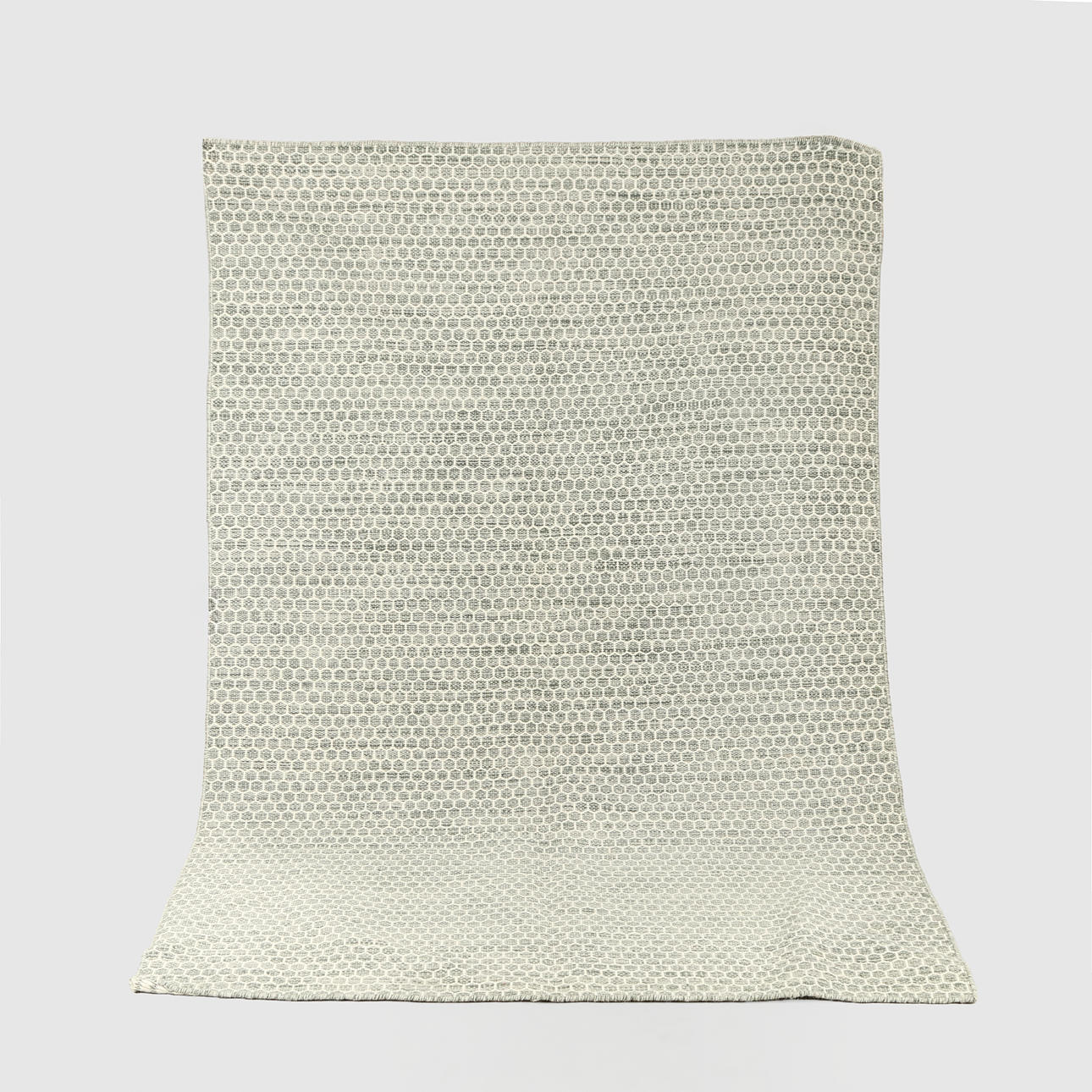 Wool rug. Geometric pattern. 263 x 160 cm.