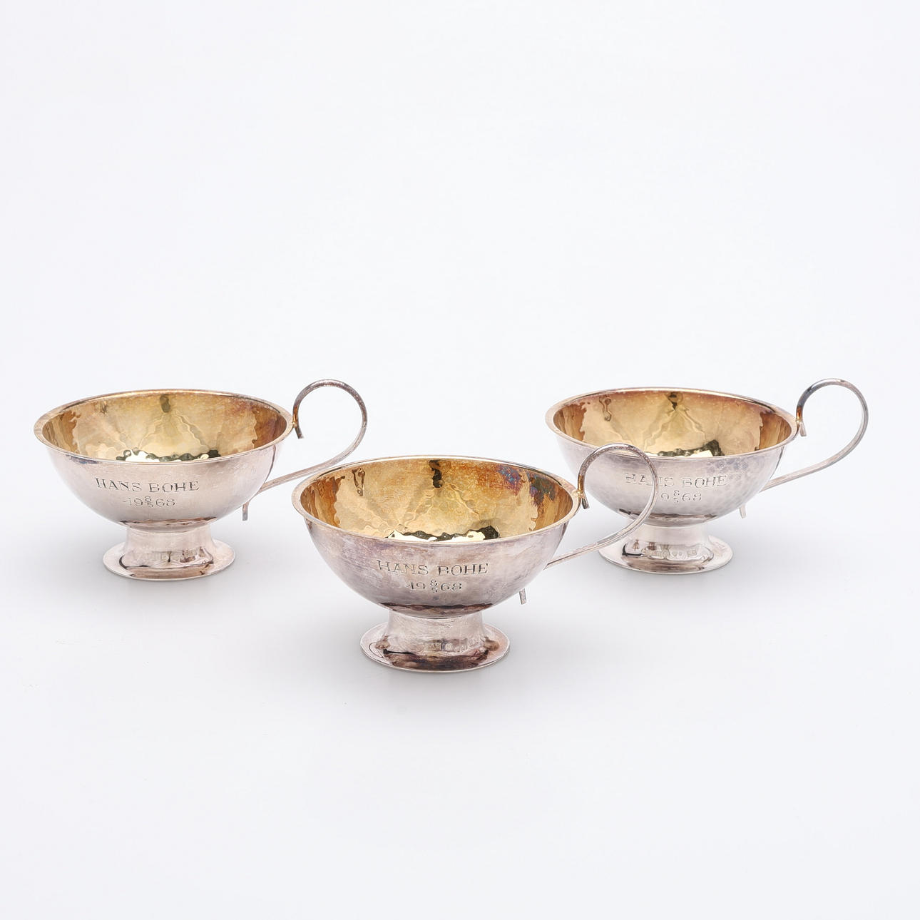 PUNSCHMUGGAR, TRE STYCKEN, SILVER, TOTAL VIKT CA 113 GRAM.