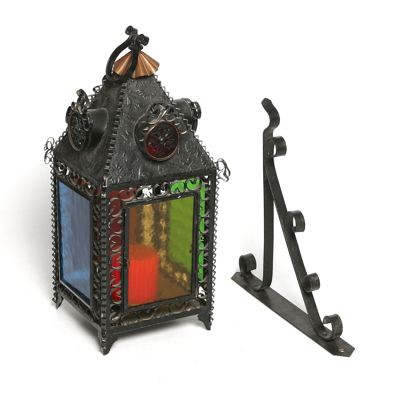 LYKTA med VÄGGFÄSTE, glas, metall och smide, jugend, 1900-talets början.