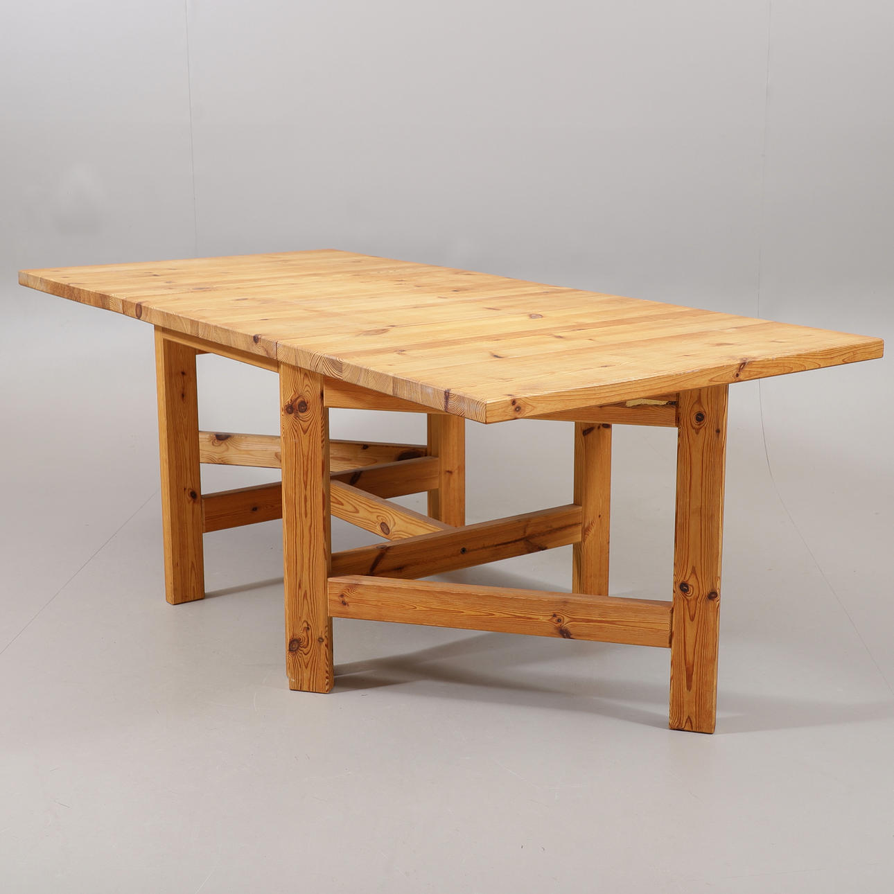 SLAGBORD, furu, 1970-tal.