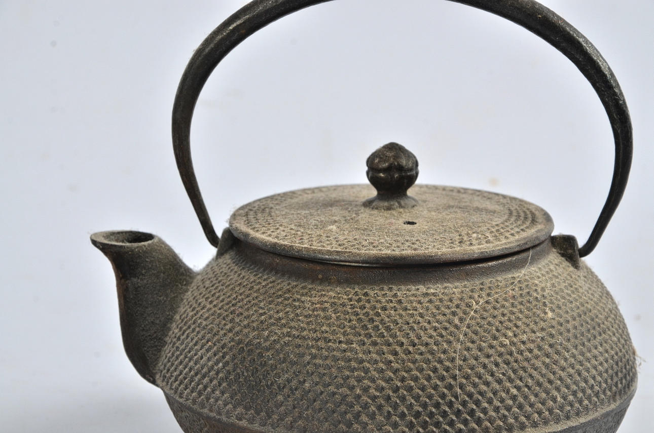 TEKANNA, gjutjärn, Kina.