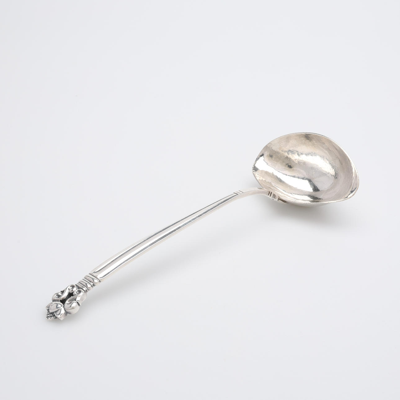 JOHAN ROHDE. SÅSSLEV, "KONGE/ACORN", FÖR GEORG JENSEN, DANMARK.
