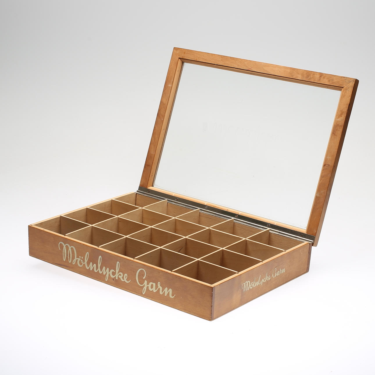 SYSKRIN, märkt Mölnlycke garn, 1900-tal.