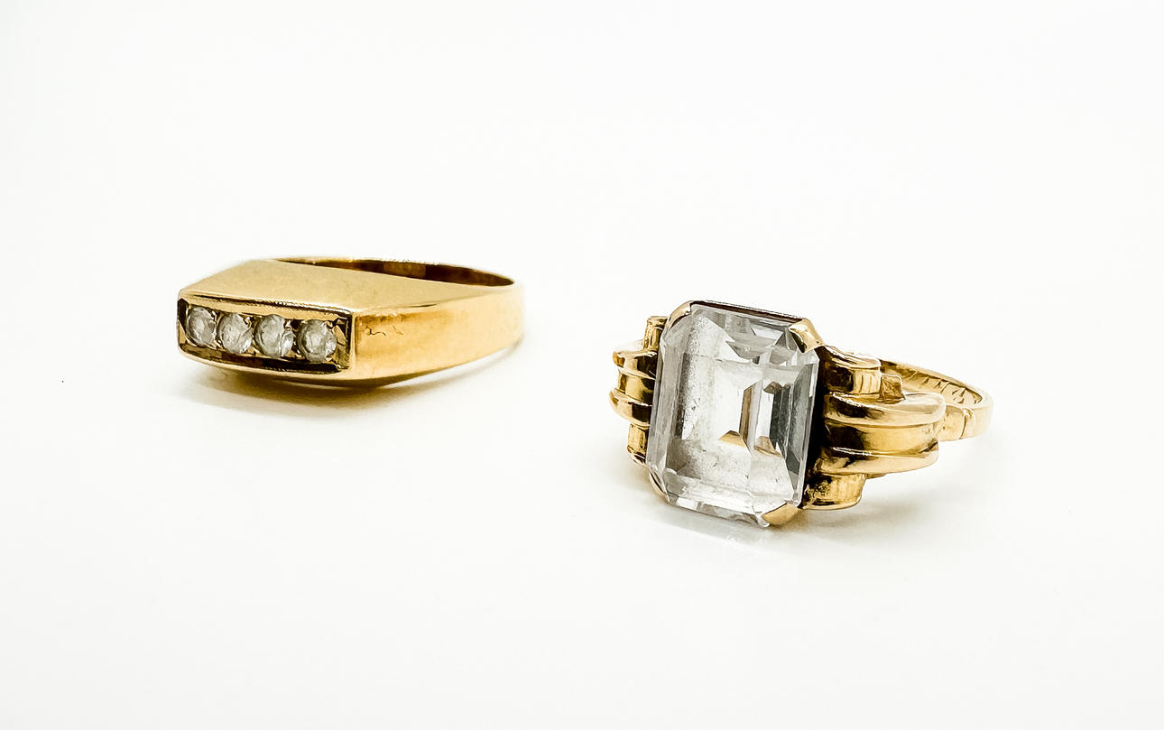 2st Ringar med Vita Stenar. 18k Guld.