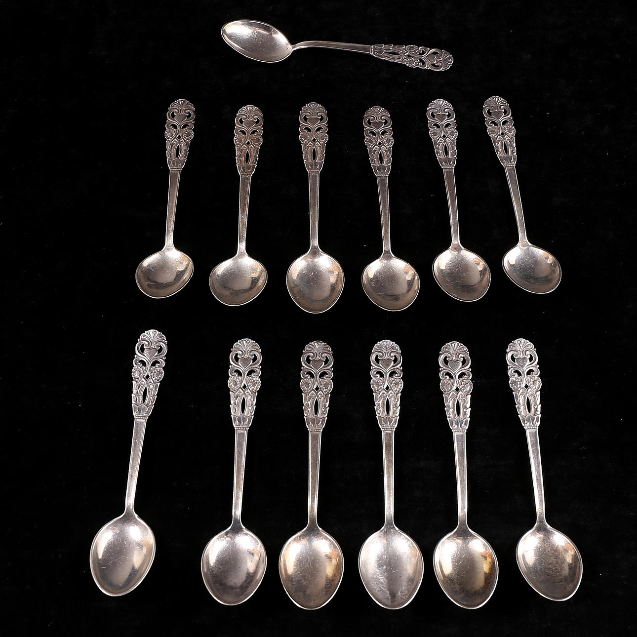 KAFFESKEDAR, 13 st, silver, totalvikt 165 gram.