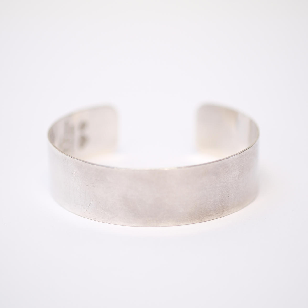 WIWEN NILSSON. ARMRING, SILVER.