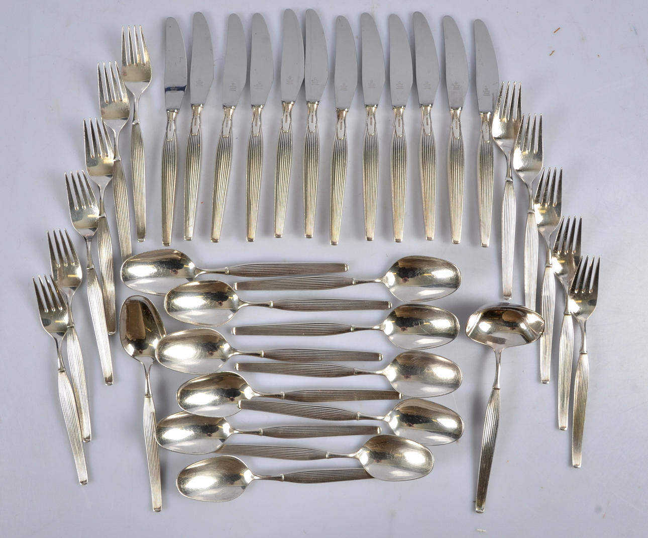 BESTICK, 37 delar, Raadvad, Frigast, Danmark.