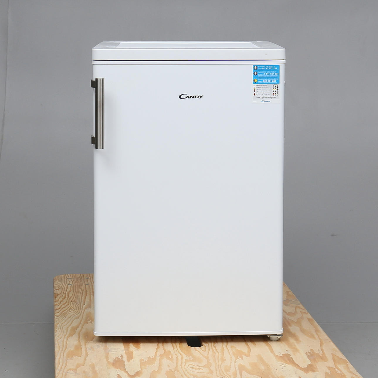 JÄÄKAAPPI, karkkia, 2000-luku.