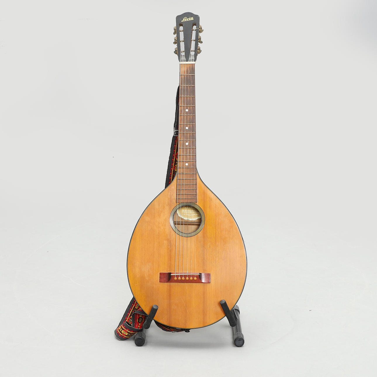 GITARRLUTA, Levin, 1944.