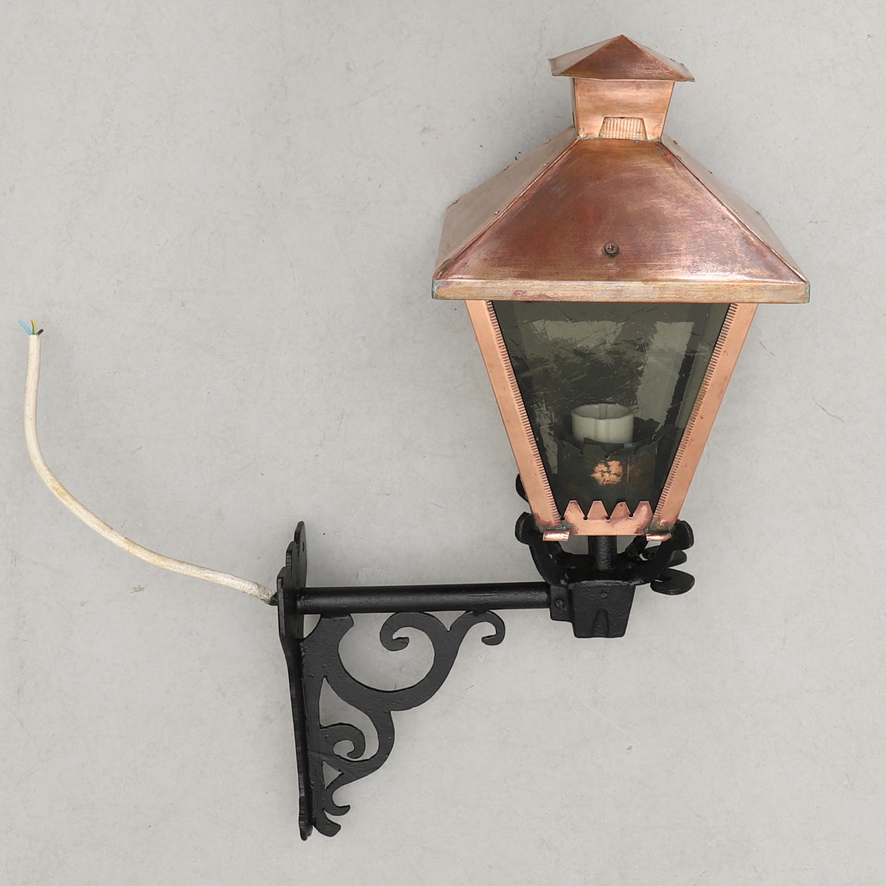 OUTDOOR LIGHTING, leaded glass.
