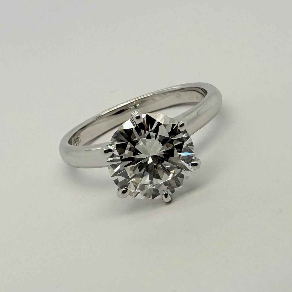 DIAMANTRING 18K, ca 2,28 ct.