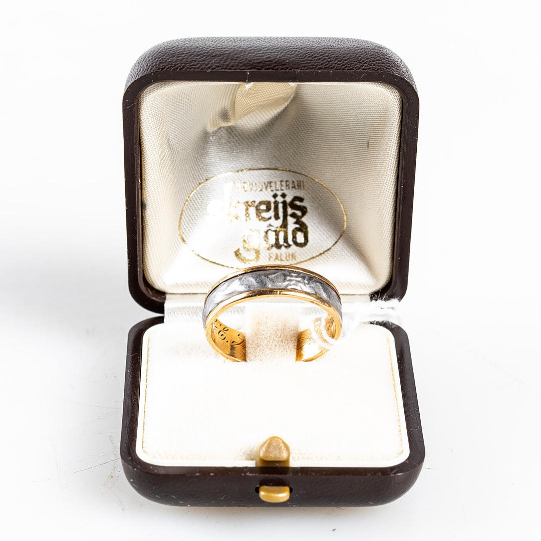 VIGSELRING, 18K guld ca 5,50 g.