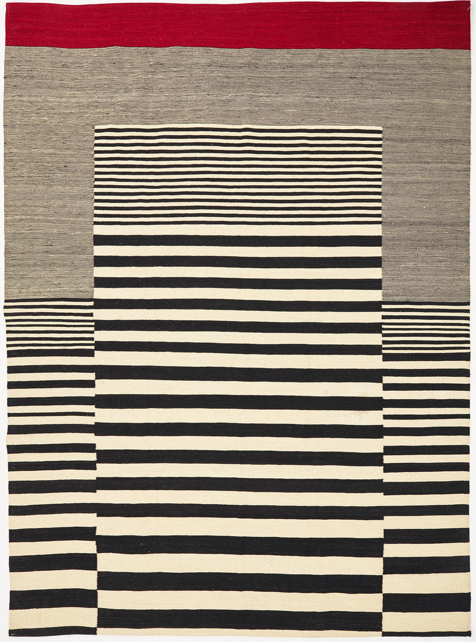 MATTA, Kelim, ca 286x207 cm.
