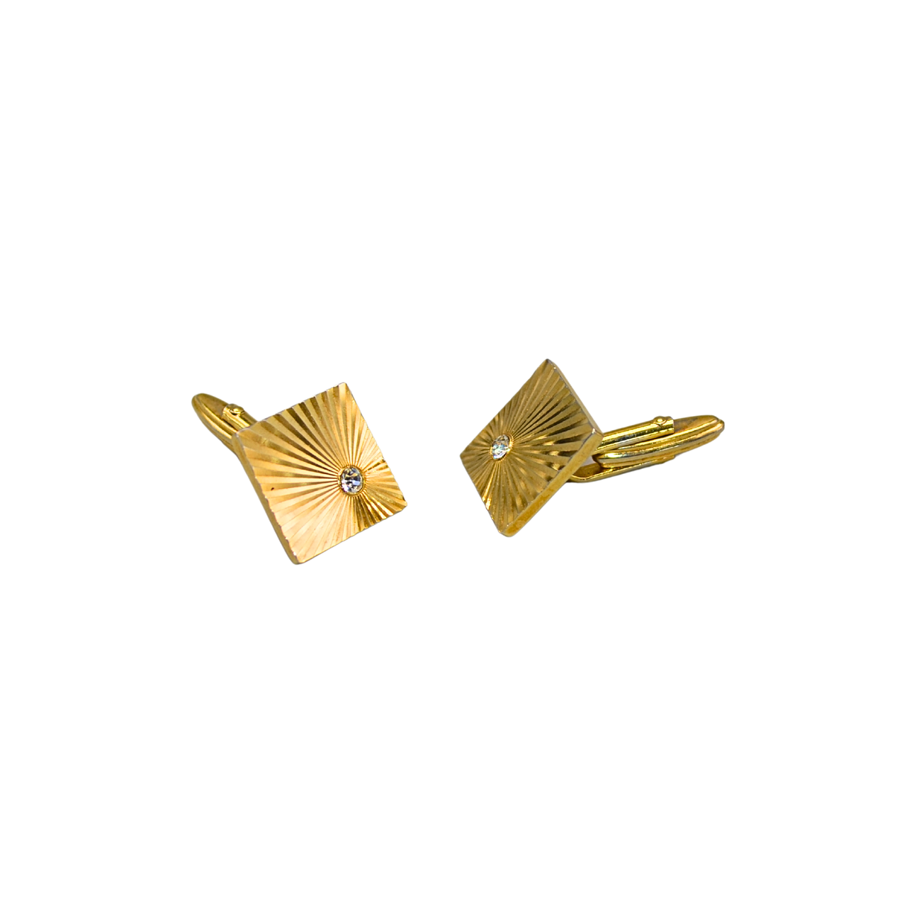 A PAIR OF SQUARE CUFFLINKS WITH RADIATING DECOR.