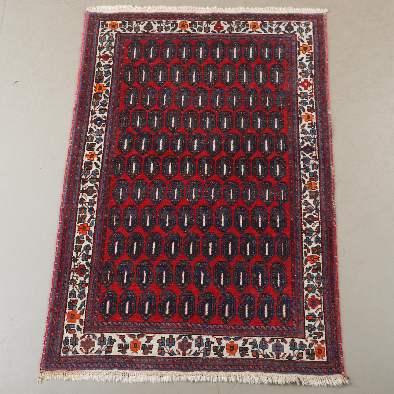 MATTA, orientalisk, 160 x 107 cm.