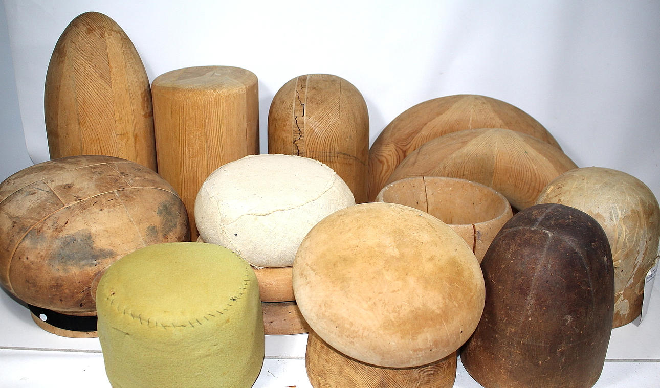 HATTMAKARVERKTYG, 11 delar, trä, vintage.