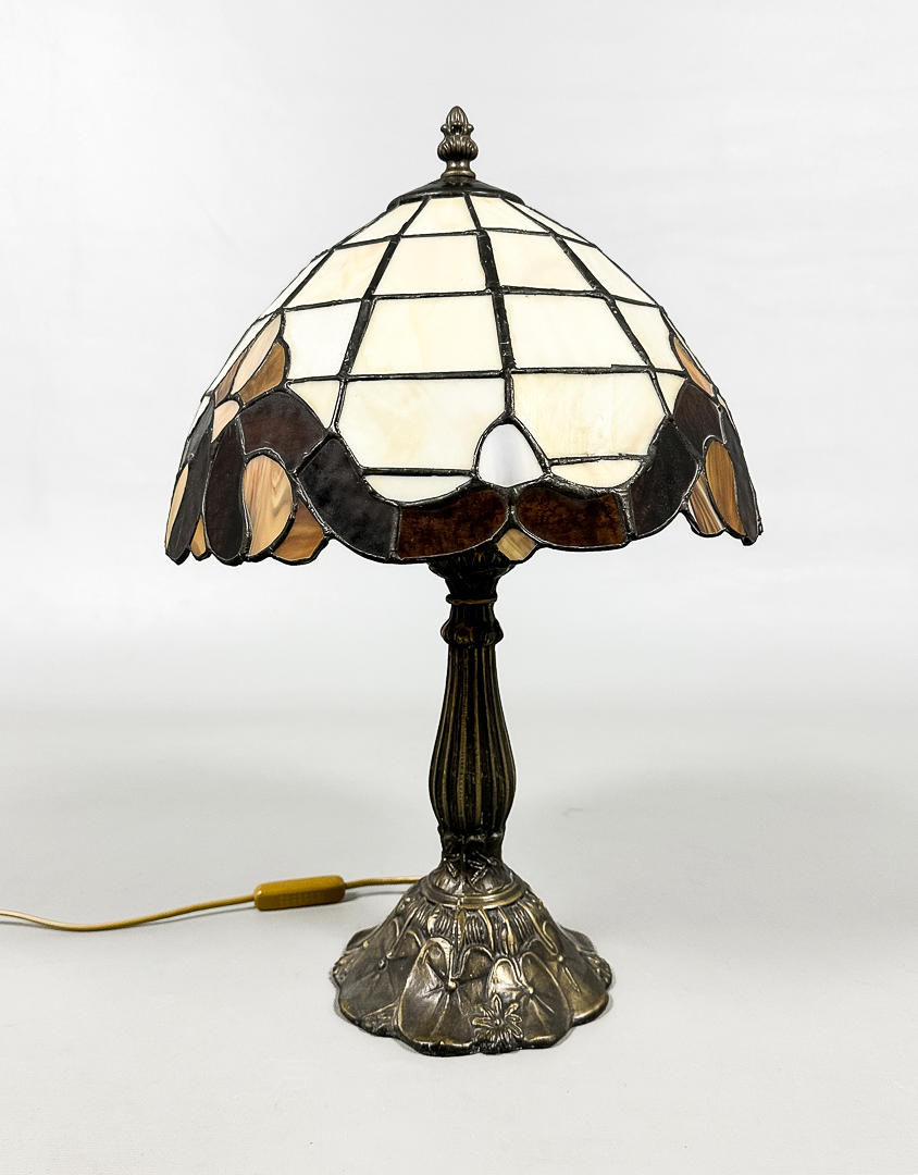 BORDSLAMPA, Tiffany-stil, 1900-tal.