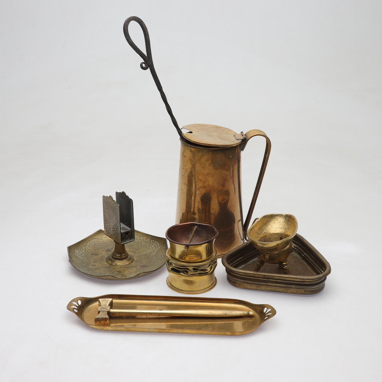 BRASS OBJECTS, 7 pcs, 20th century.