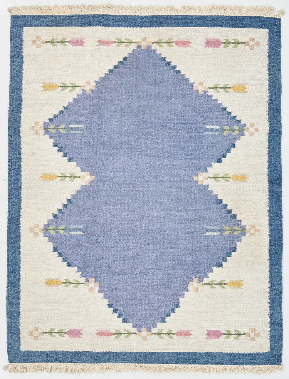 MATTA, röllakan, ca 222 x 169 cm.