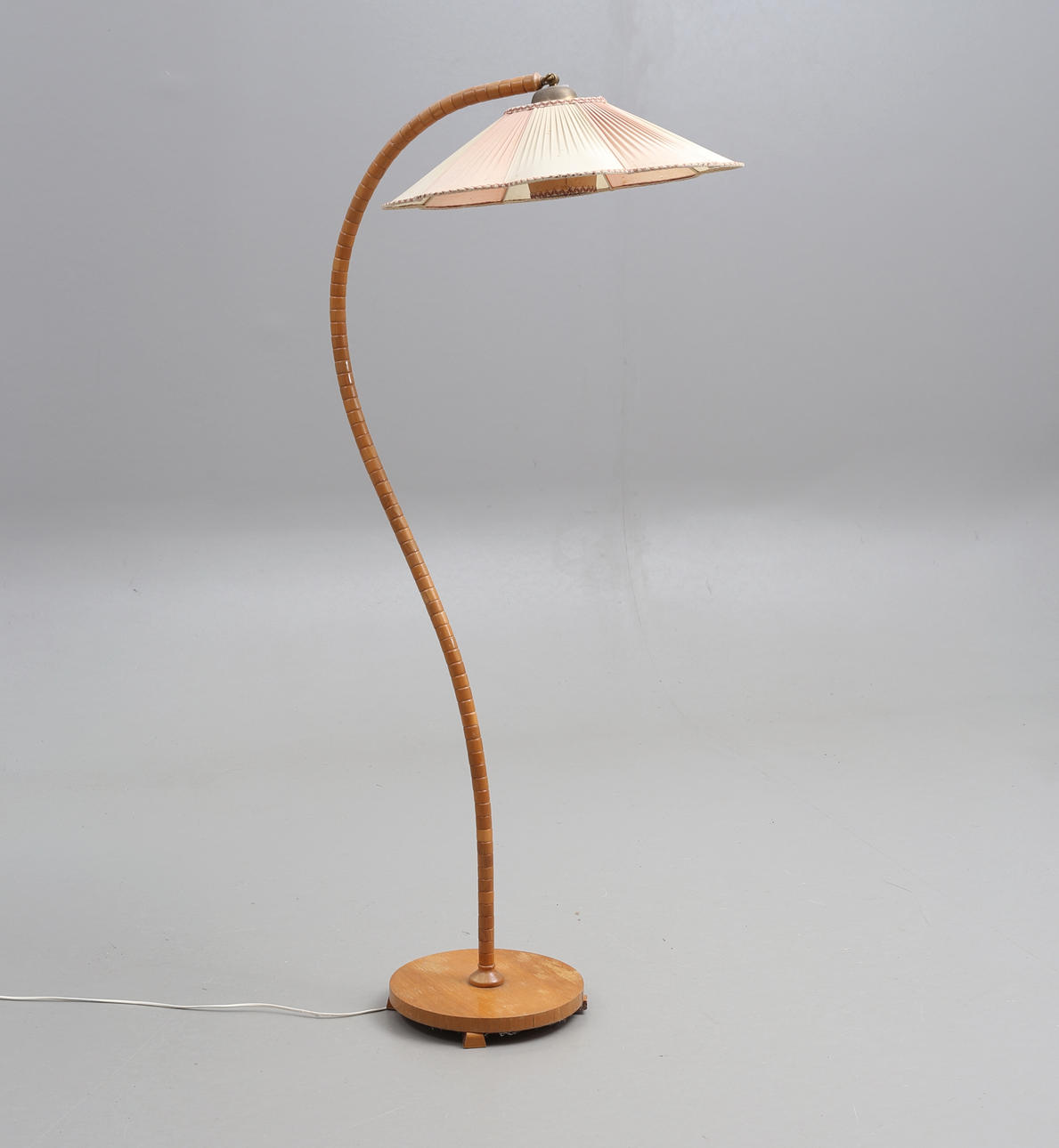 GOLVLAMPA, Svanhals, Markslöjd, 1900-tal.