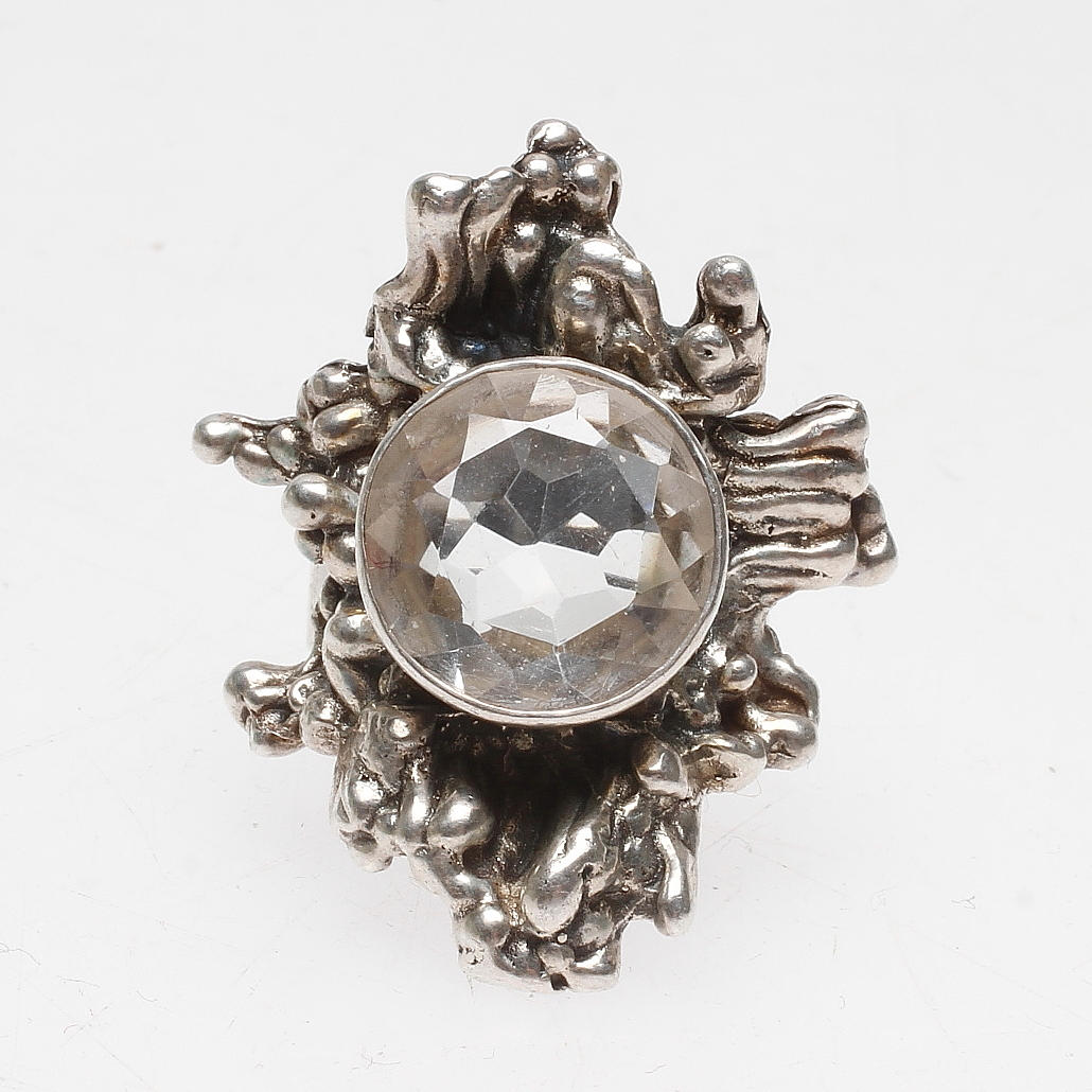 RING, silver, slipad begskristall, Pentti Sarpaneva, Turun Hopea, Åbo, Finland 1970.