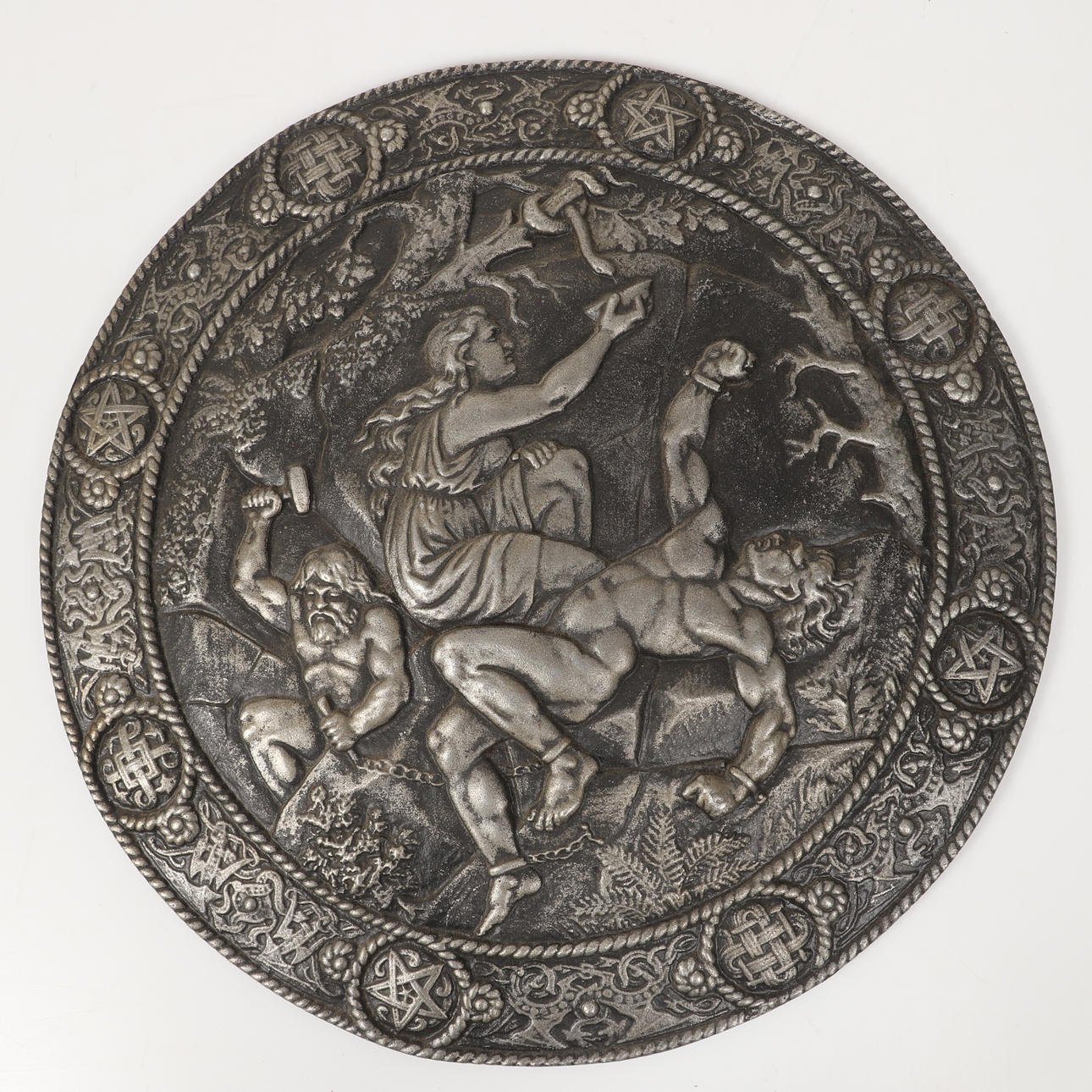 VÄGGSKÖLD, "Lokes Straff", metall, 1900-tal.