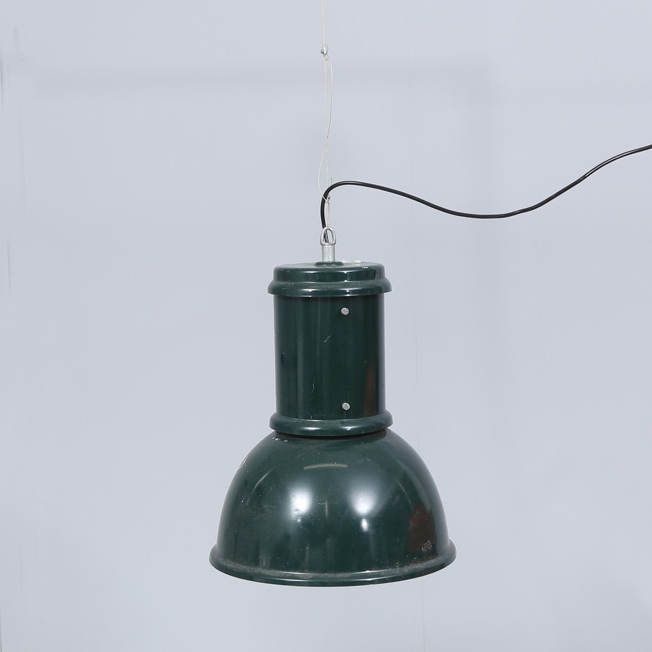 TAKLAMPA, industridesign stil, plåt.