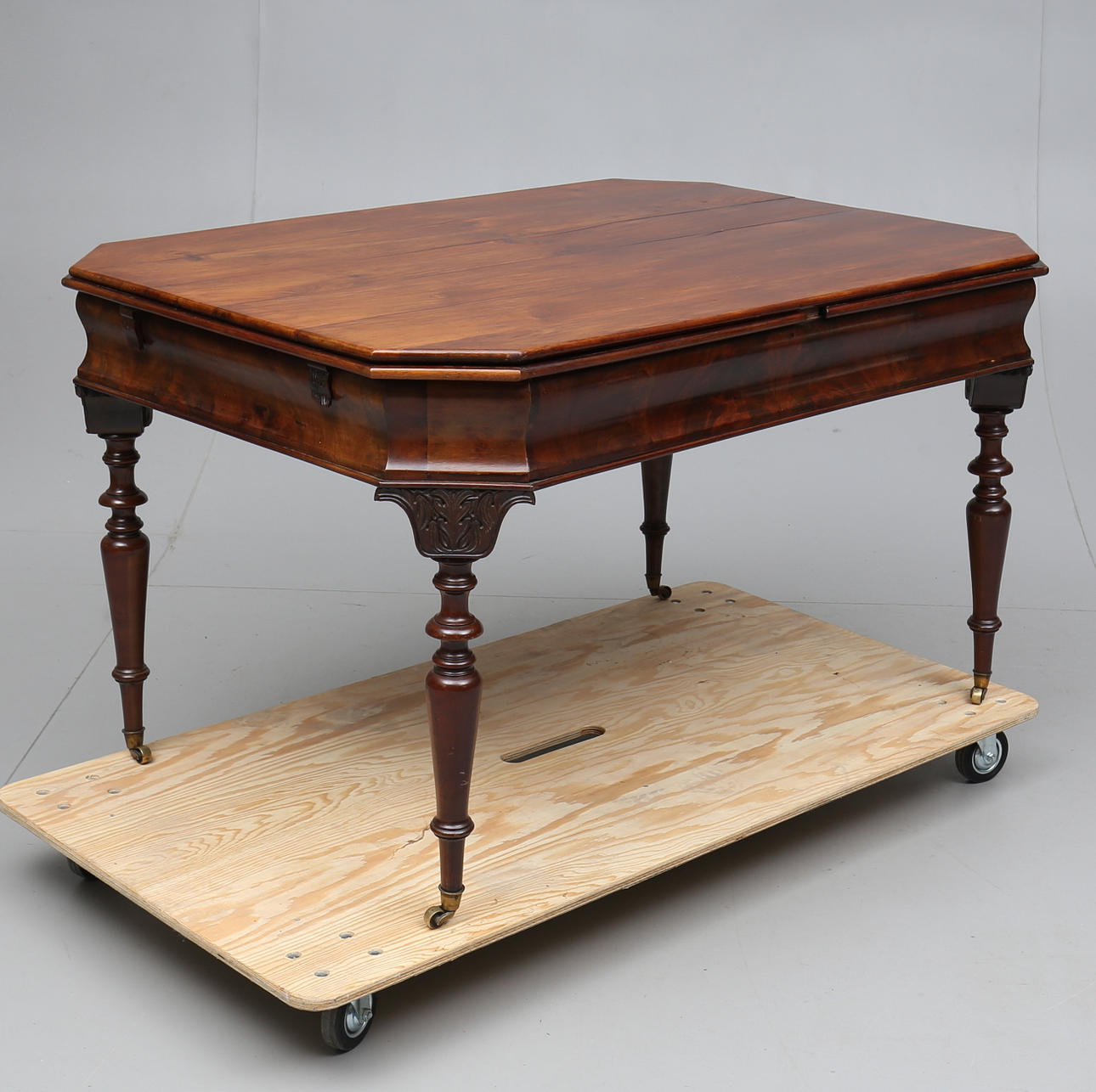 MATSALSBORD, England, 1800-talsets andra hälft.