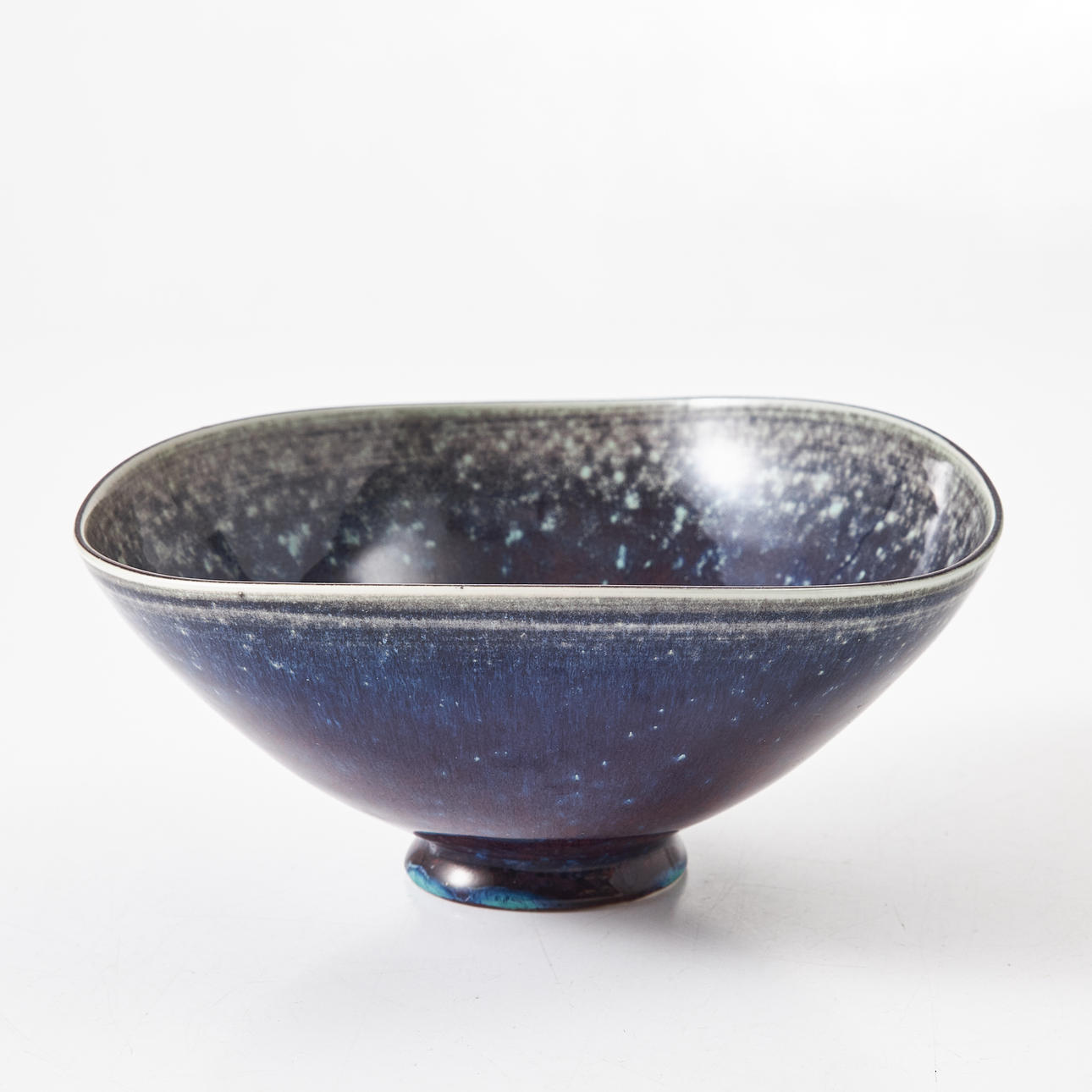 BERNDT FRIBERG. Bowl, Gustavsberg studio, stoneware with aniara