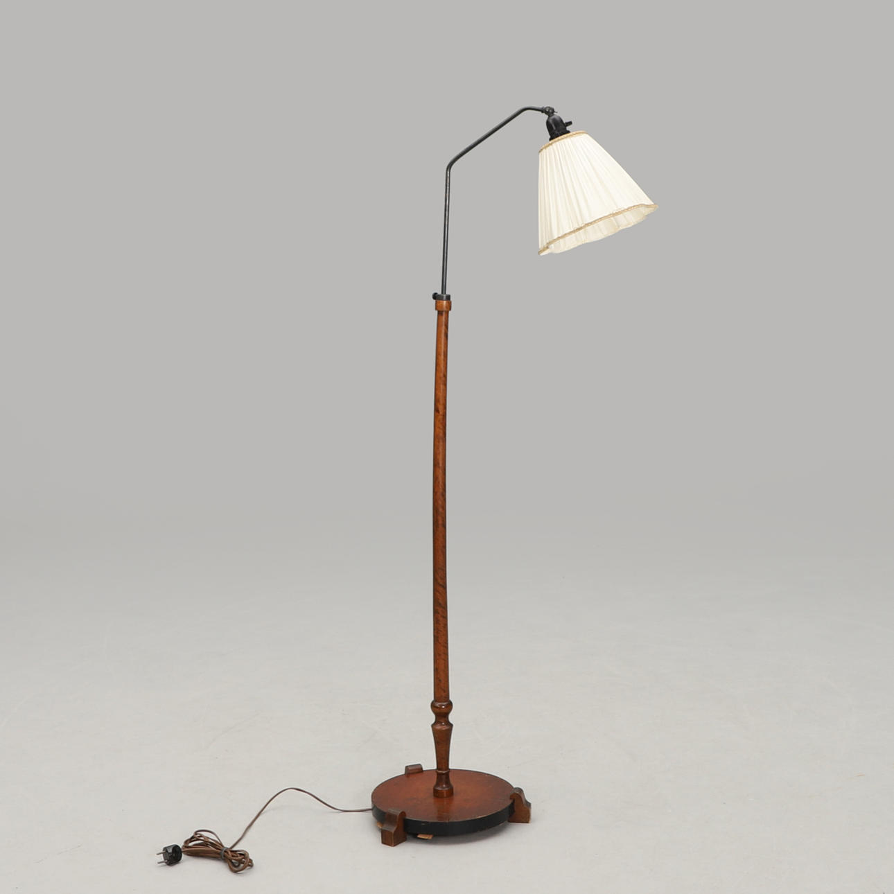 GOLVLAMPA, 1930/40-tal.