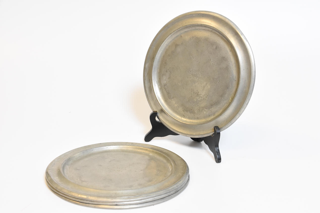 KUVERTTALLRIKAR, tenn proveniens " Hotell Savoy Grill " Malmö.