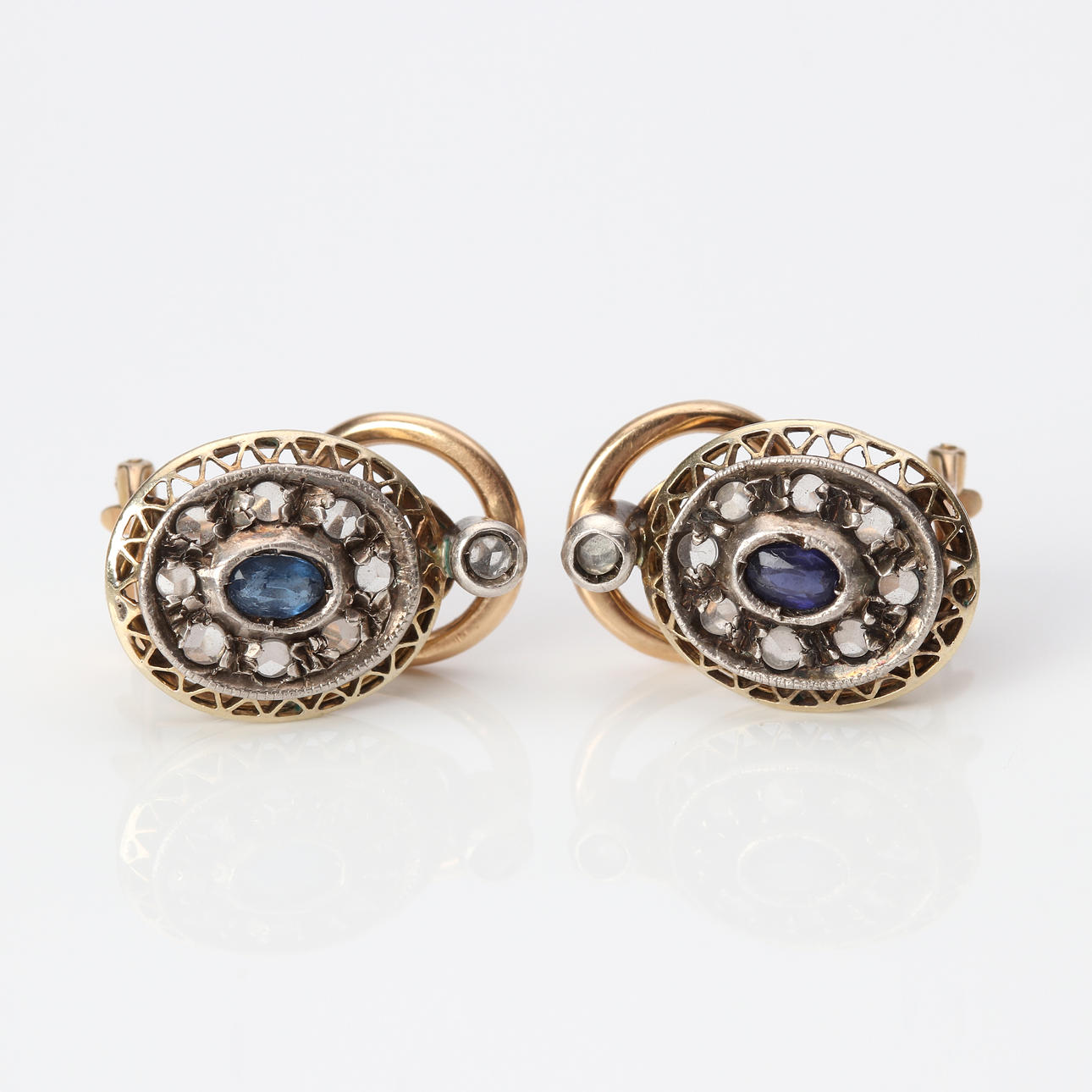 SAFIR & DIAMANTÖRHÄNGEN ca 7,4 g.