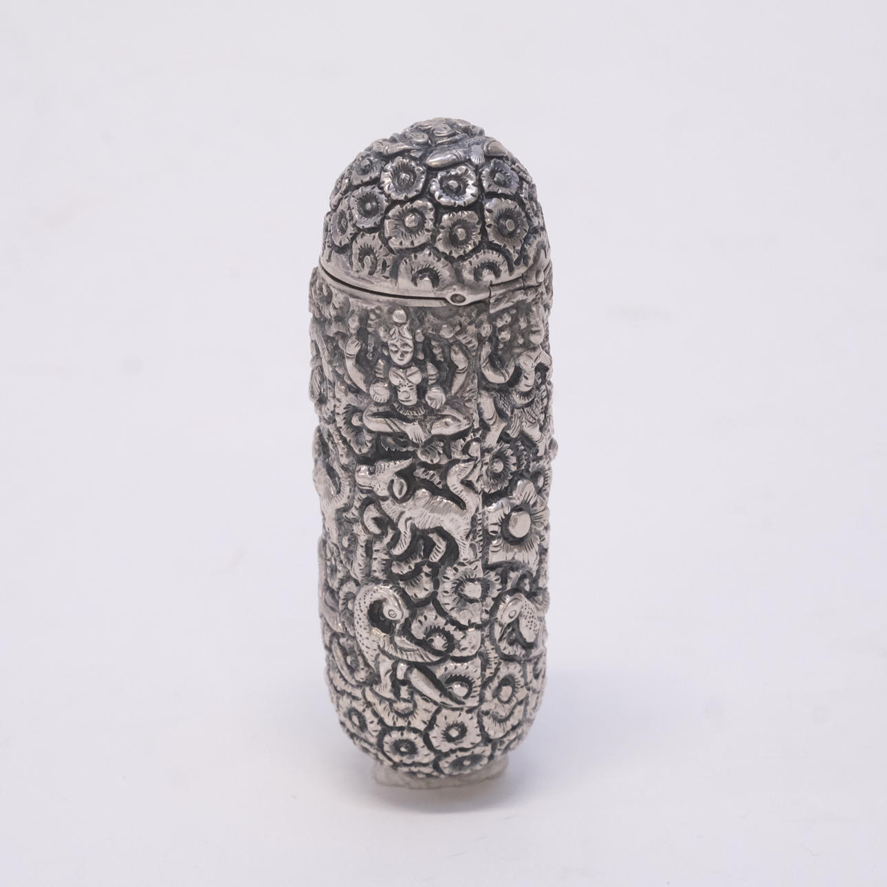 DOSA, SILVER.