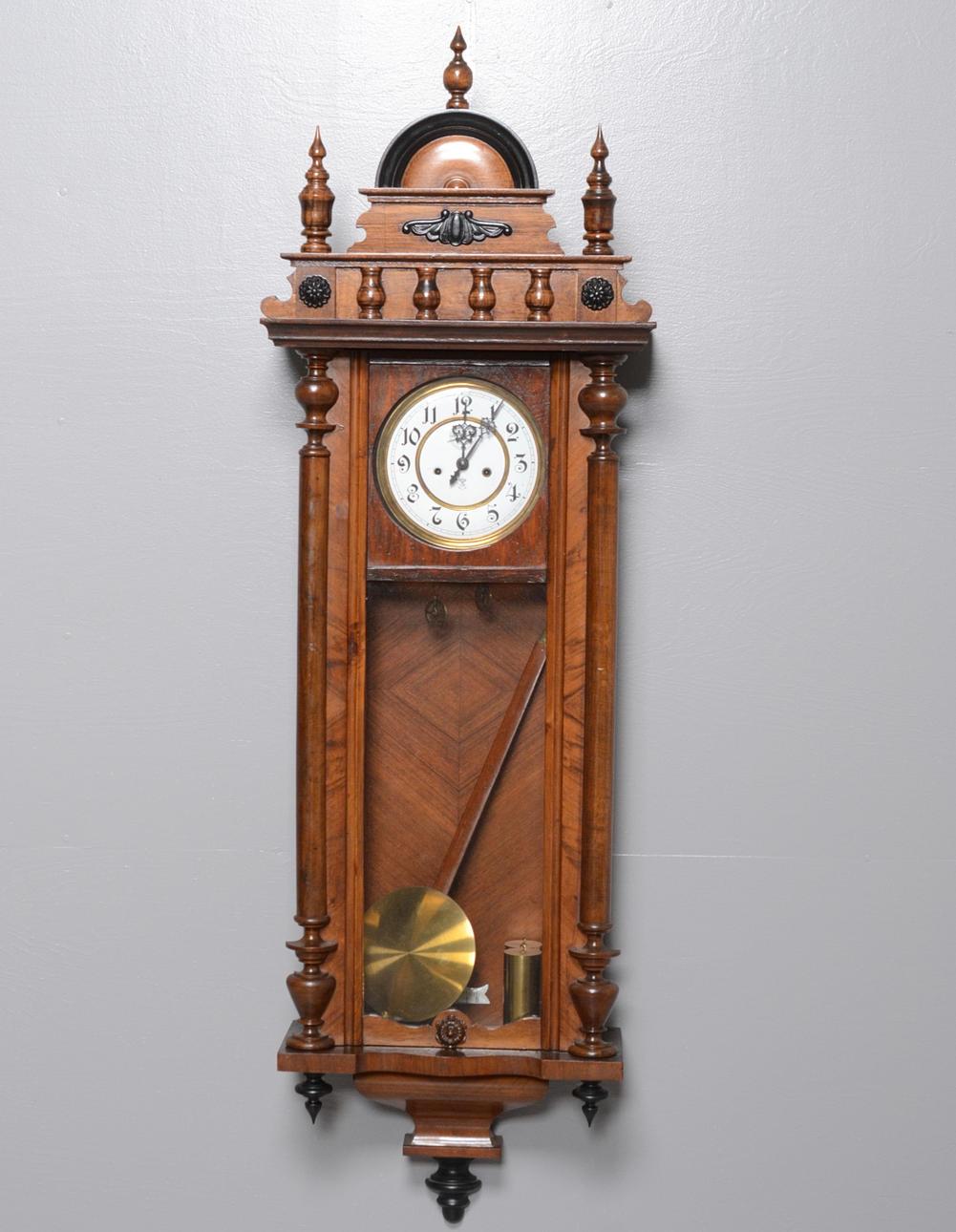 VÄGGUR, lodregulator 1800-tal.