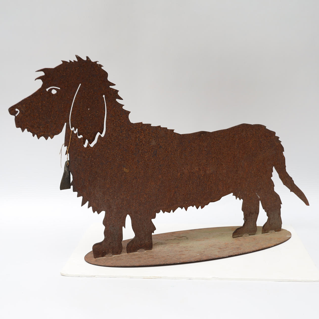 SKULPTUR, föreställande hund, metall.