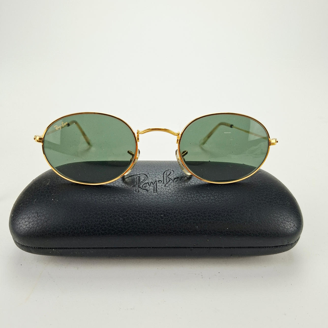 SUNGLASSES, Ray-Ban.