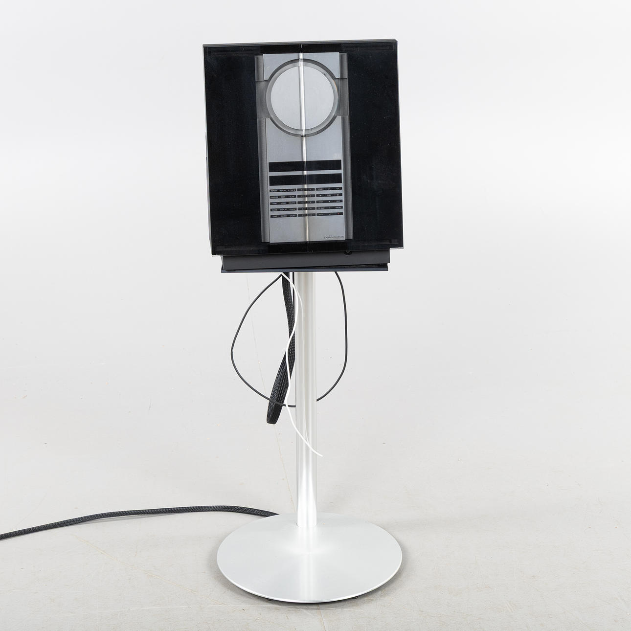 BANG & OLUFSEN, ”Beosound 3200”, med stativ.