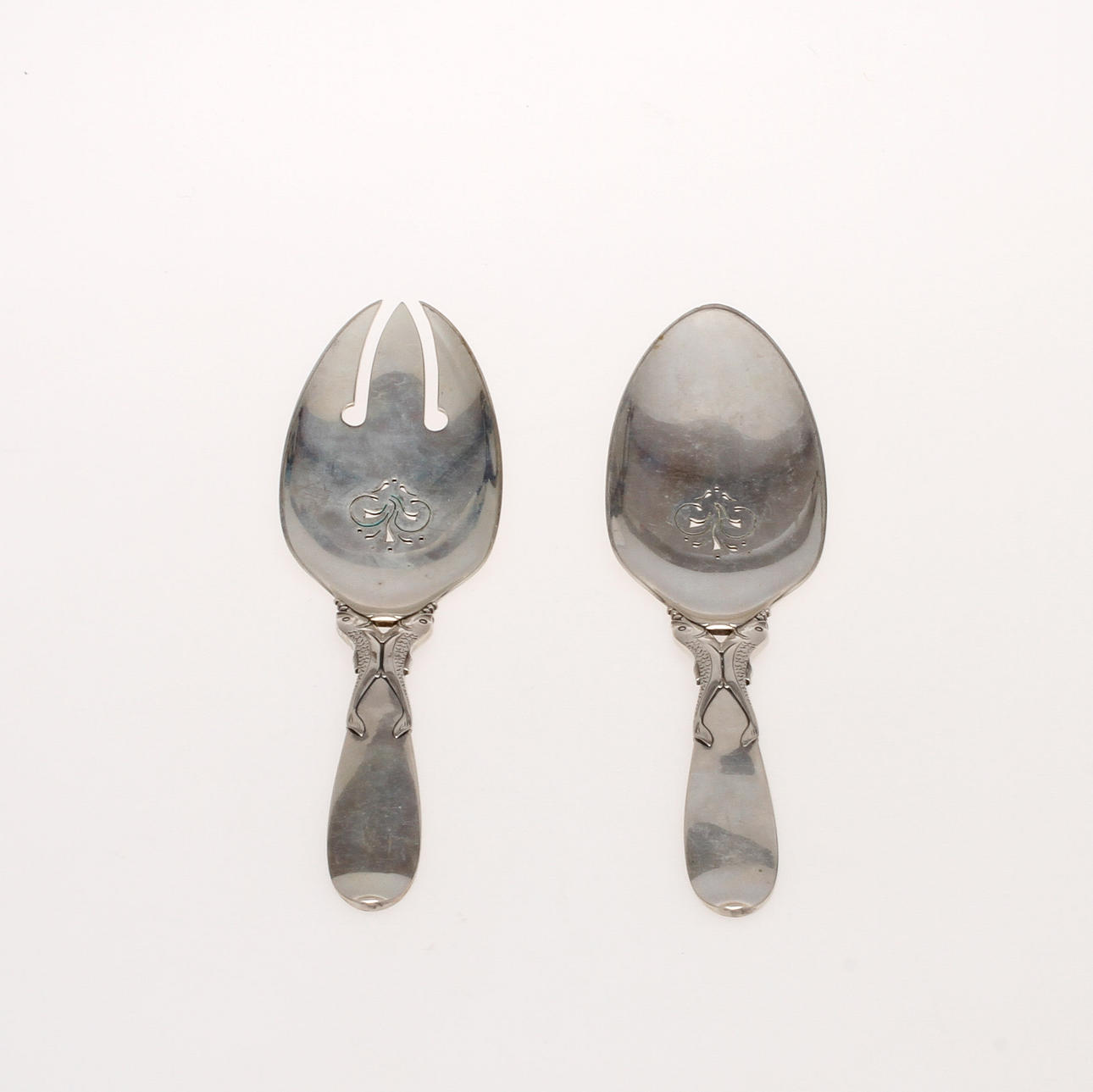 FISKUPPLÄGGNINGSBESTICK, ett par, sterlingsilver, Danmark 1949. Vikt ca 280 gram.