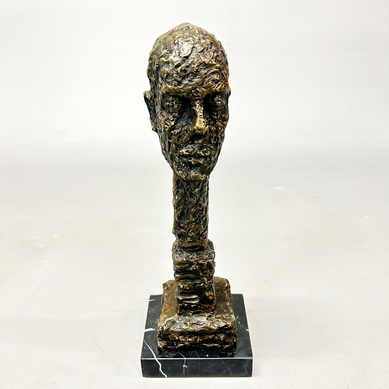 CONTEMPORARY BRONZE HEAD.