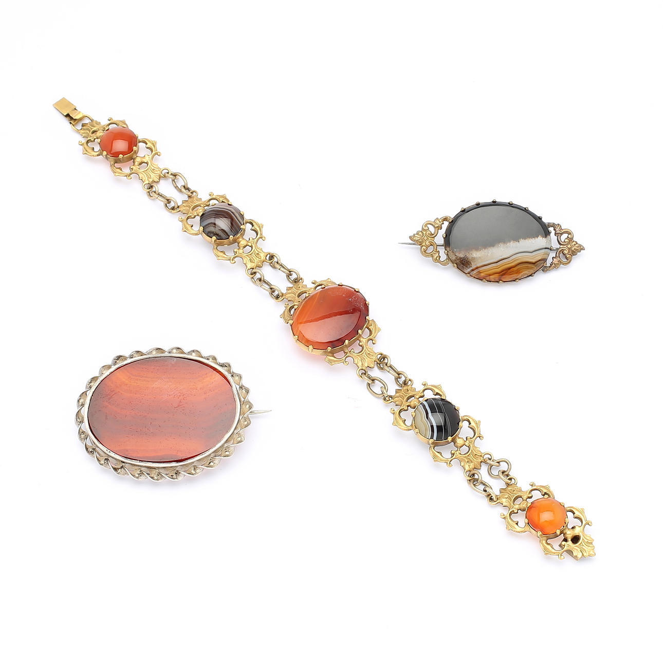 BROSCH, 2 st samt ARMBAND, med stenar.