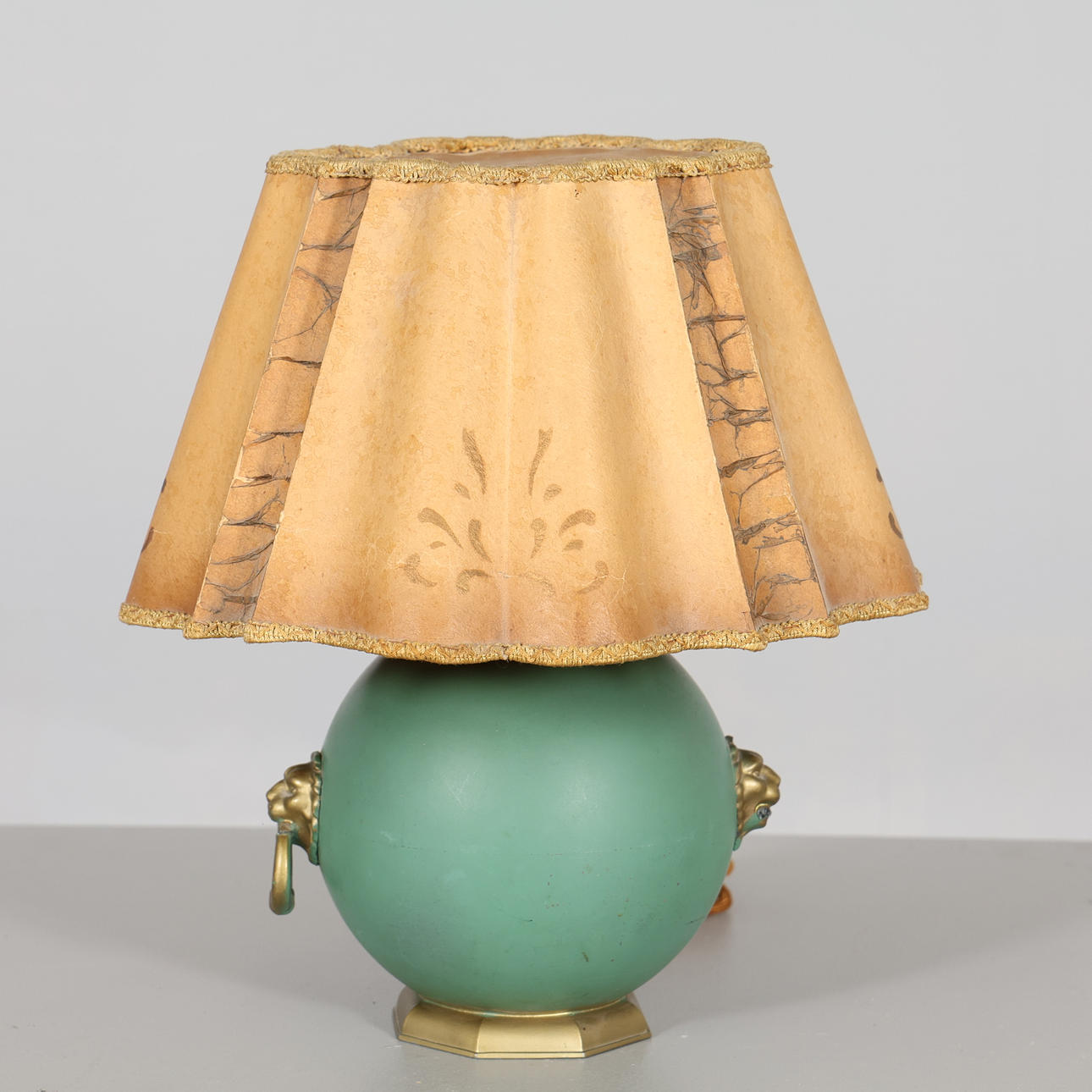 TABLE LAMP, globe model, Art Déco, 1920s/30s.