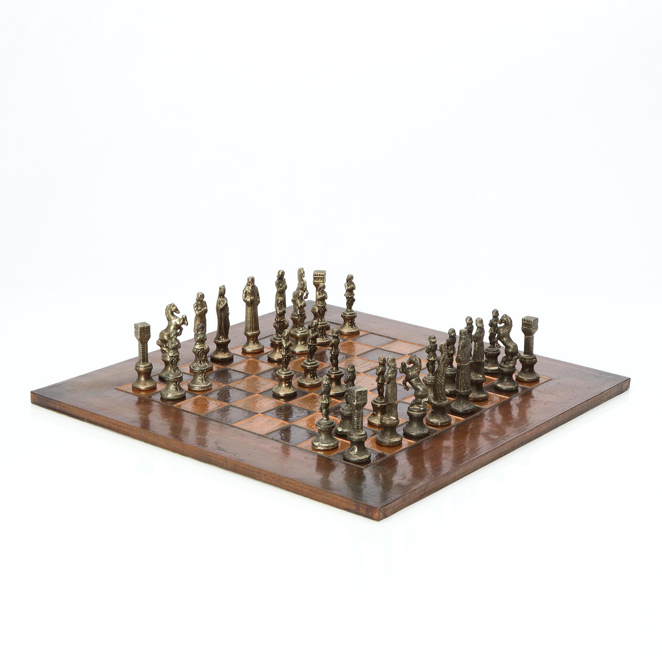 SCHACKSPEL. Koppar samt gjutmetall. 1900-tal.