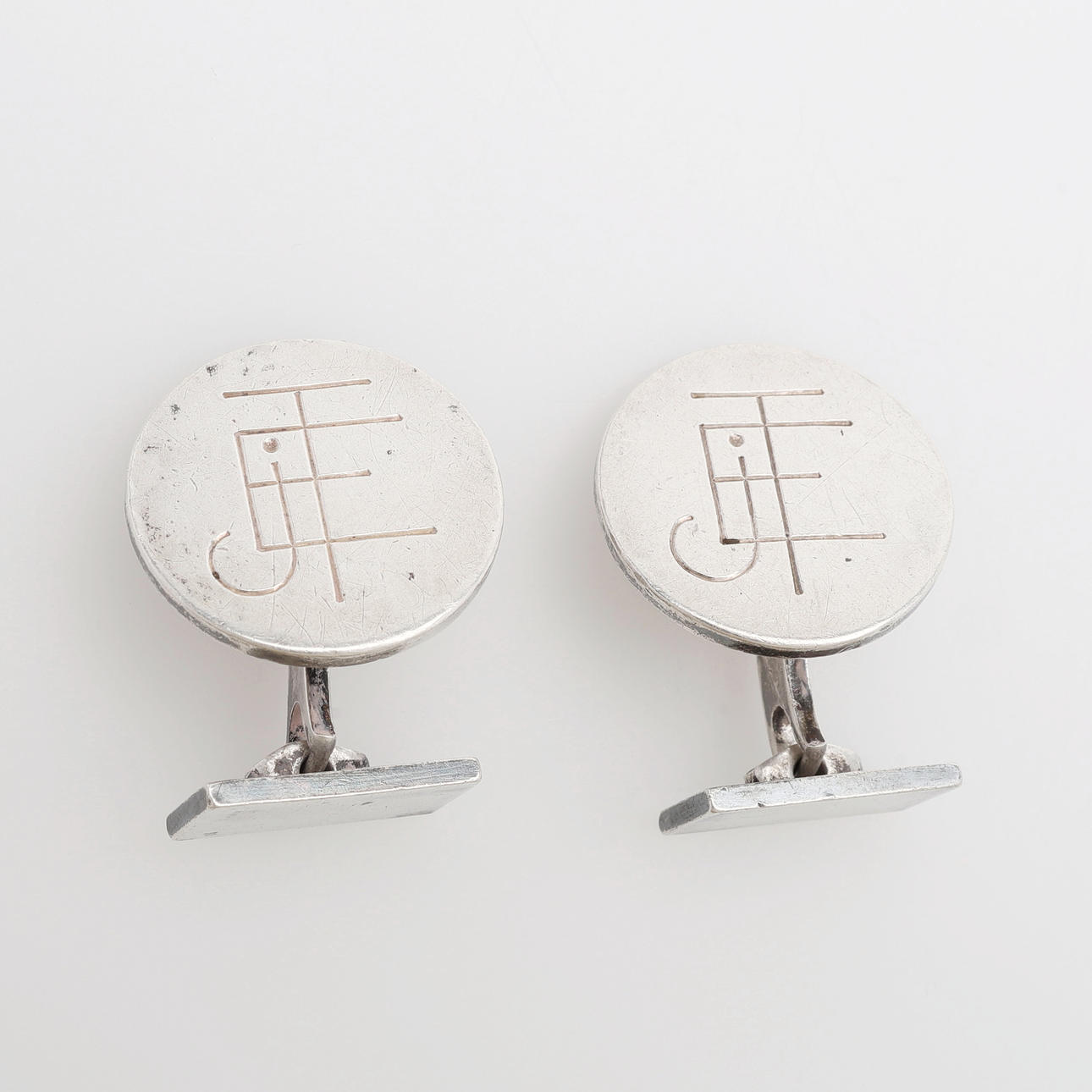 WIWEN NILSSON. MANSCHETTKNAPPAR, ETT PAR, STERLINGSILVER.
