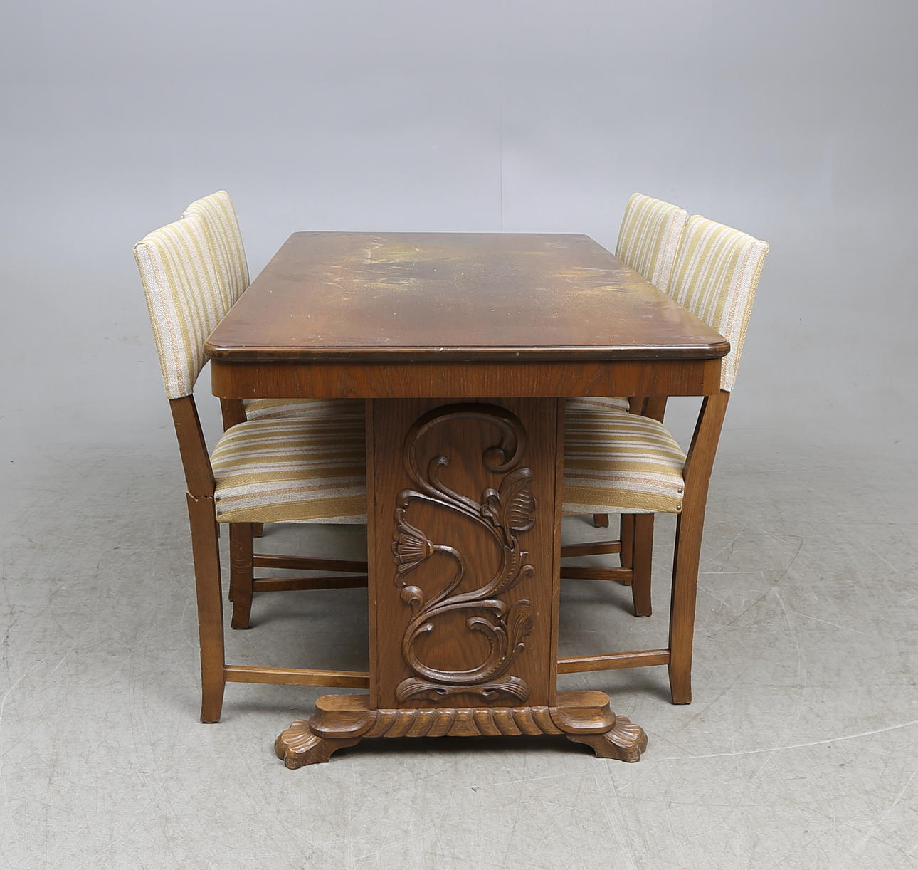 MATSALSGRUPP, 5 delar, 1900-talets första hälft.